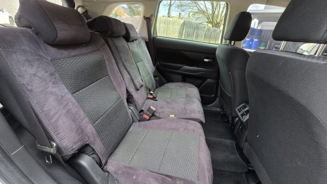 2019 MITSUBISHI OUTLANDER - Image 14