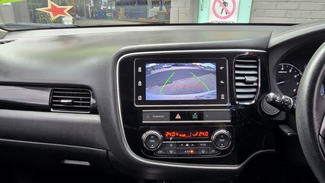 2019 MITSUBISHI OUTLANDER - Image 21
