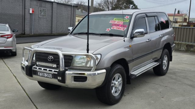 2005 Toyota LandCruiser - Image 10