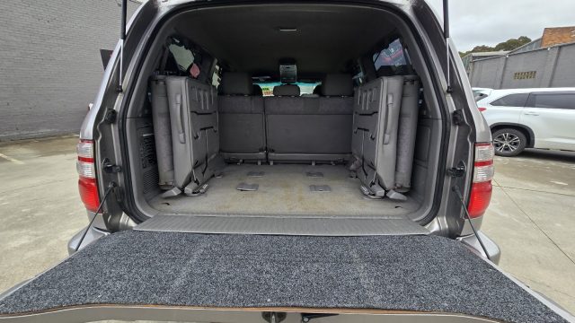 2005 Toyota LandCruiser - Image 15