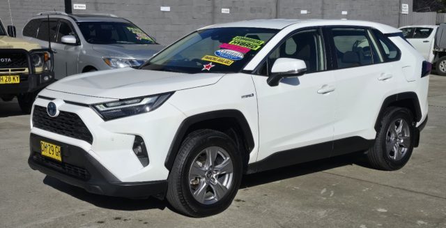 2023 Toyota Rav4 Hybrid - Image 6