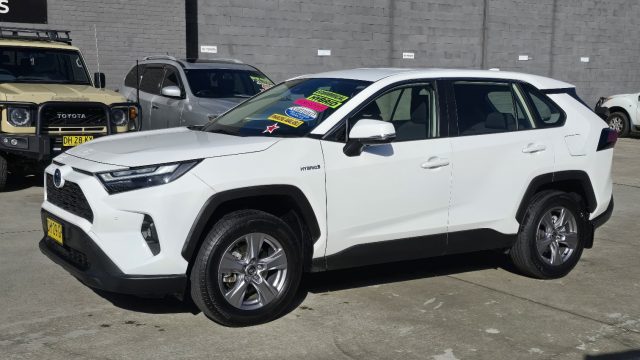 2023 Toyota Rav4 Hybrid - Image 7