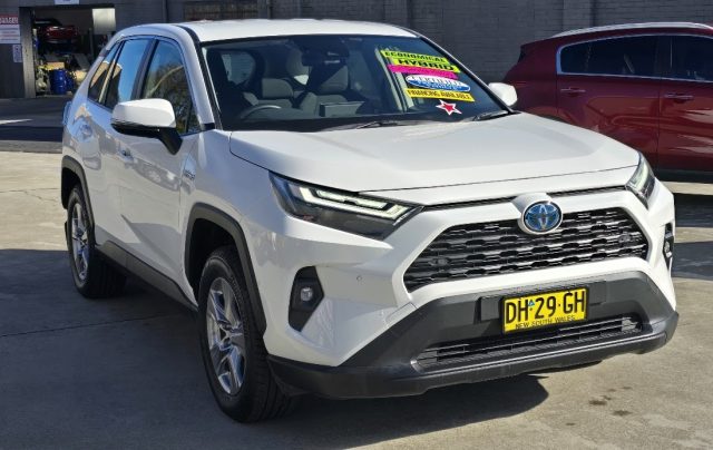 2023 Toyota Rav4 Hybrid - Image 11