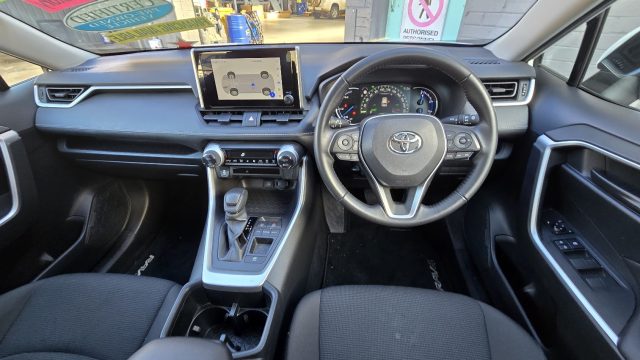 2023 Toyota Rav4 Hybrid - Image 13