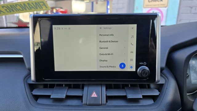 2023 Toyota Rav4 Hybrid - Image 21