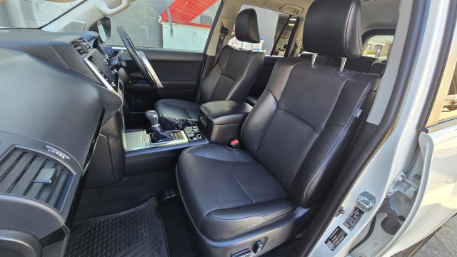 2023 Toyota Prado - Image 16