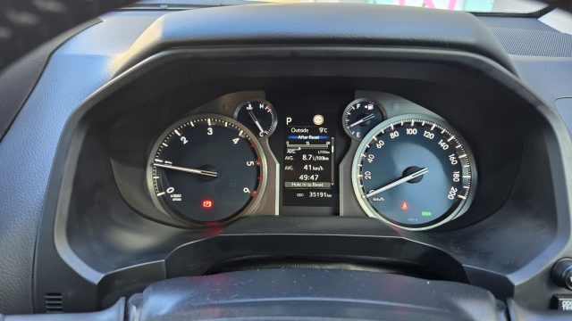 2023 Toyota Prado - Image 18