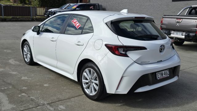 2023 Toyota Corolla - Image 11