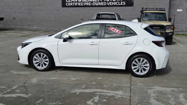 2023 Toyota Corolla - Image 12