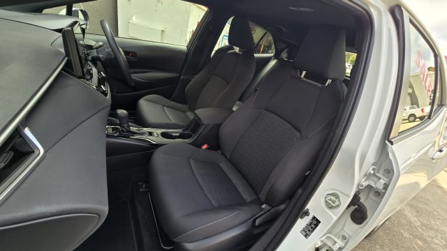 2023 Toyota Corolla - Image 16