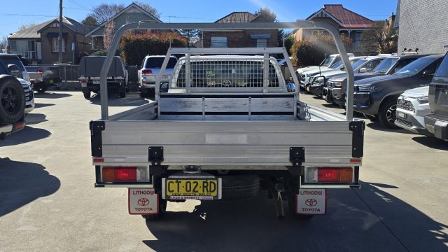 2019 Toyota Hilux - Image 9