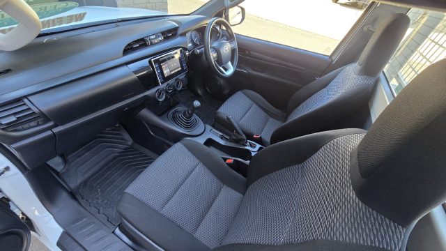 2019 Toyota Hilux - Image 15