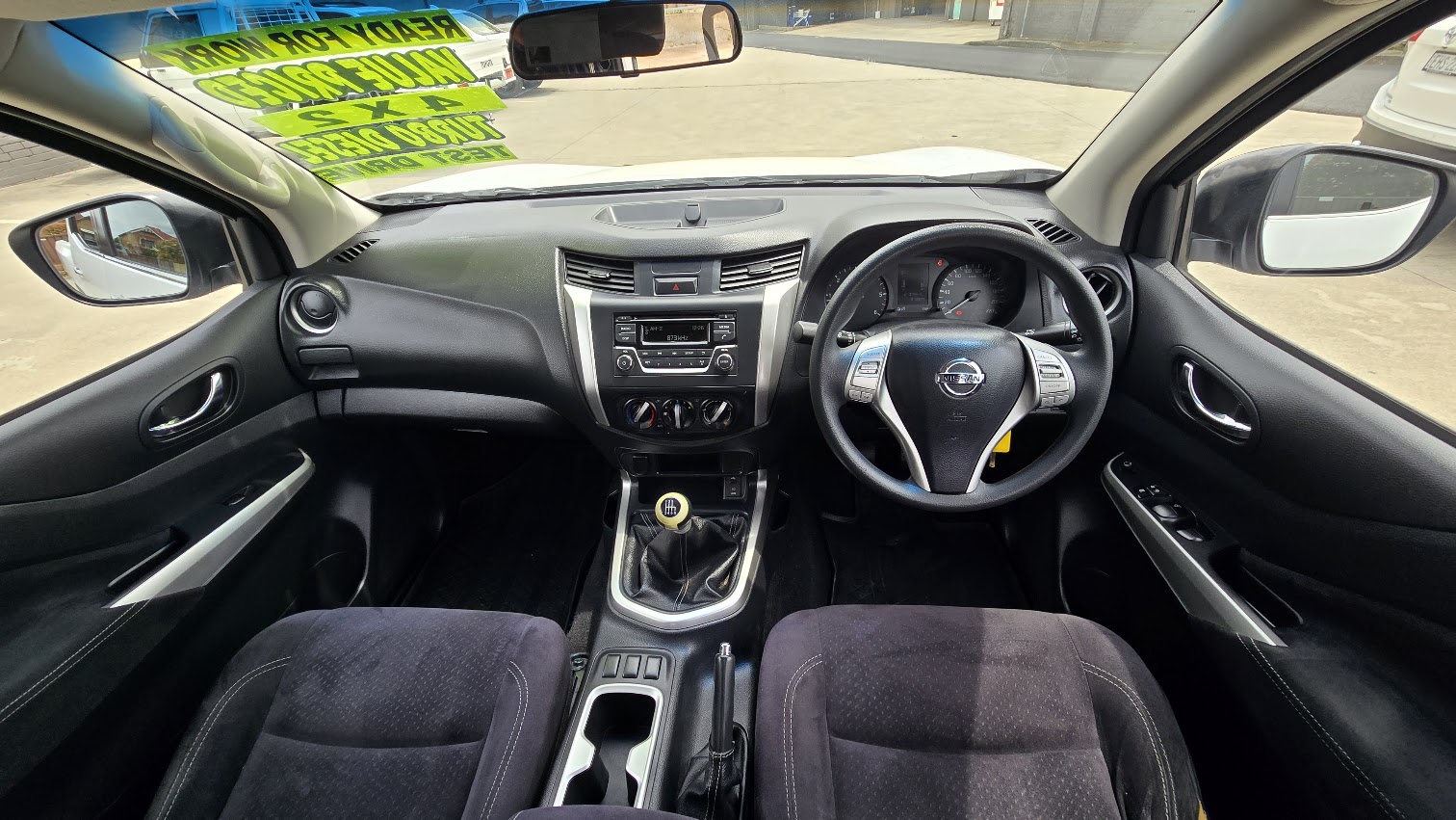 NISSAN NAVARA - Image 2