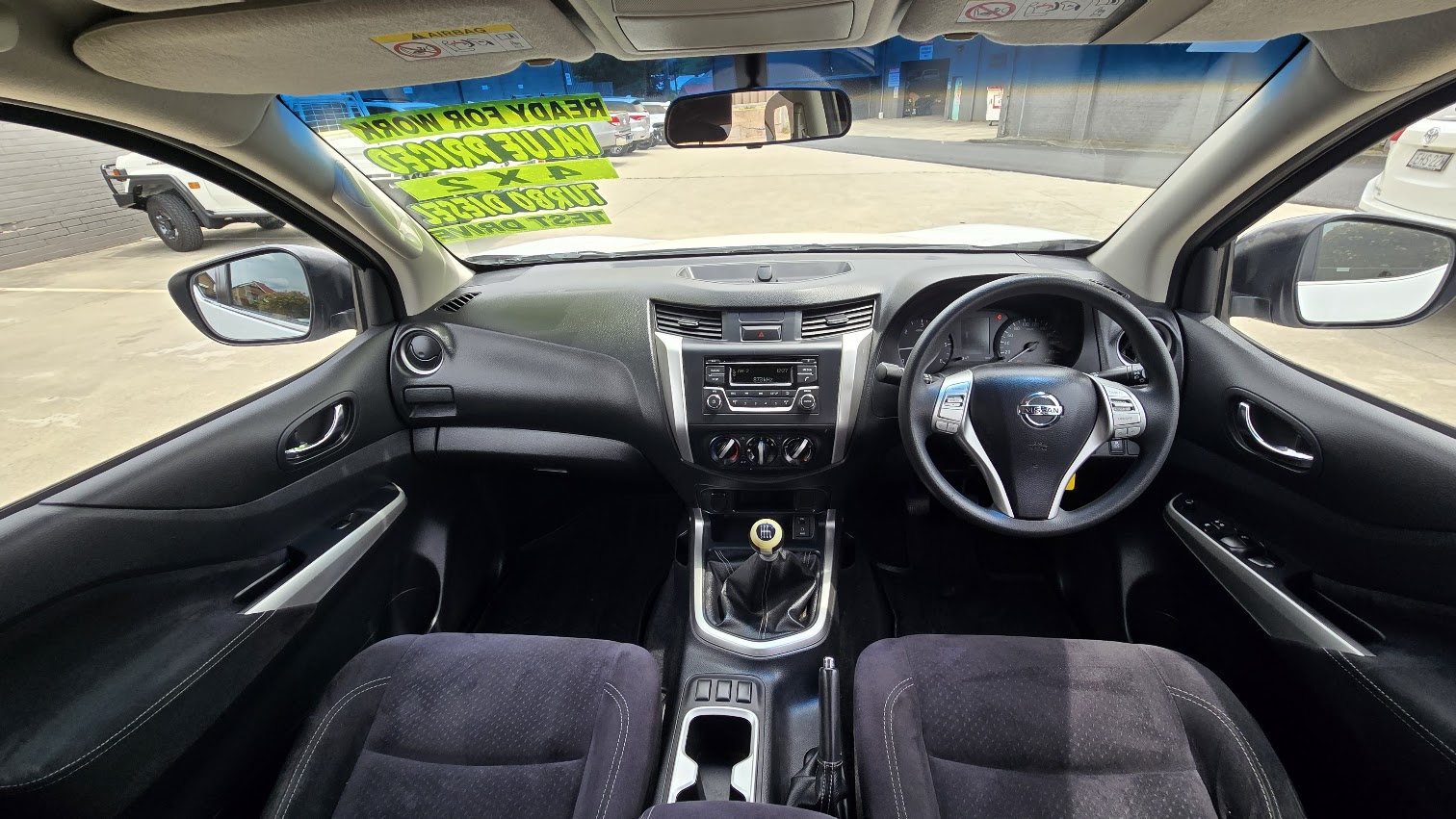 NISSAN NAVARA - Image 16