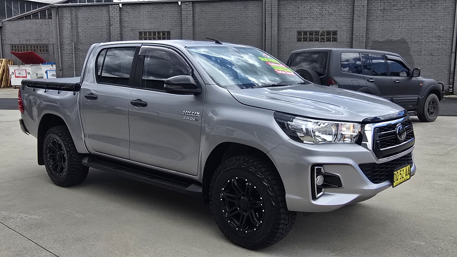 2020 Toyota Hilux - Image 3