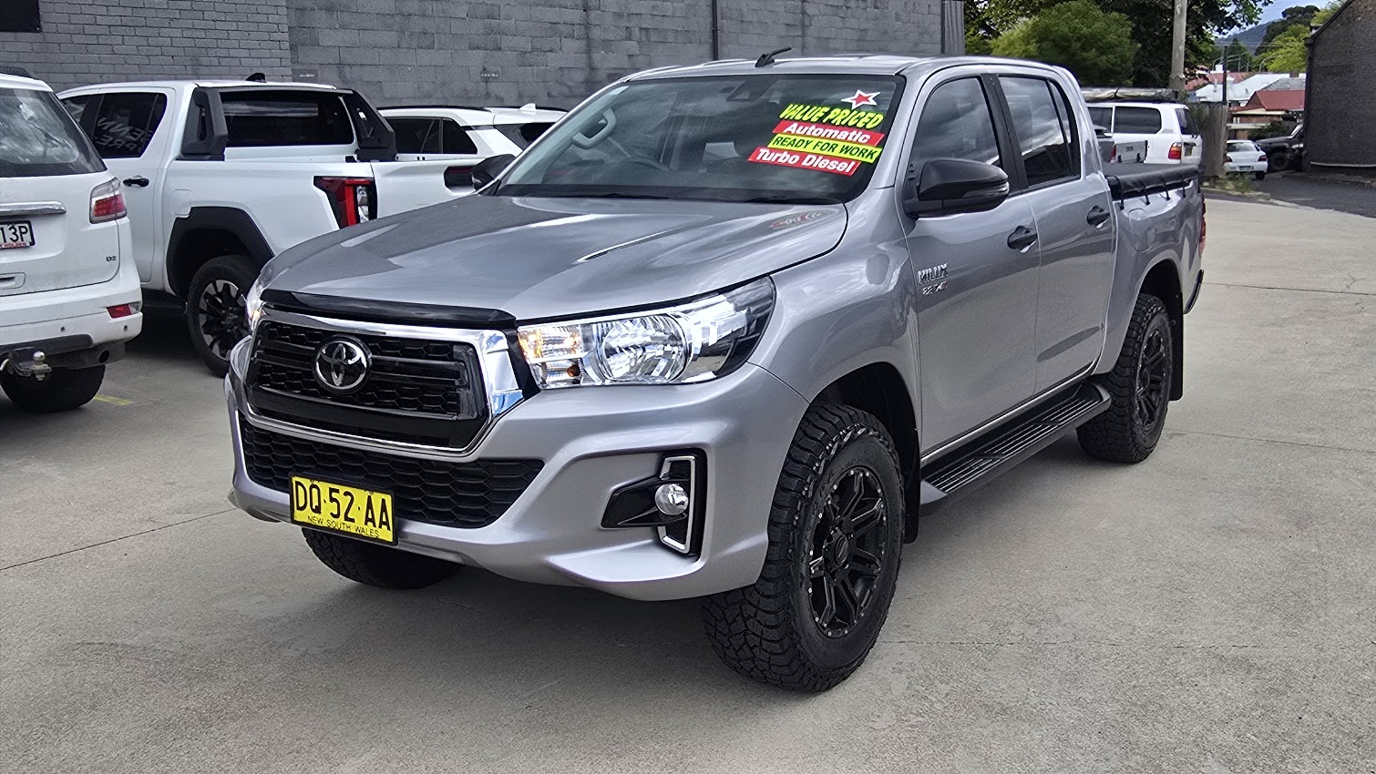 2020 Toyota Hilux - Image 7