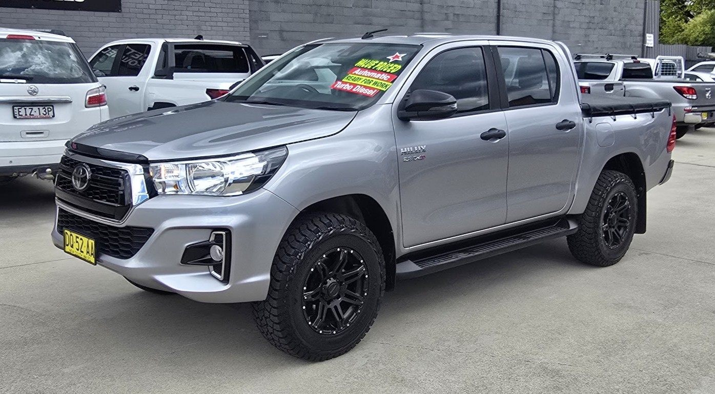 2020 Toyota Hilux - Image 9