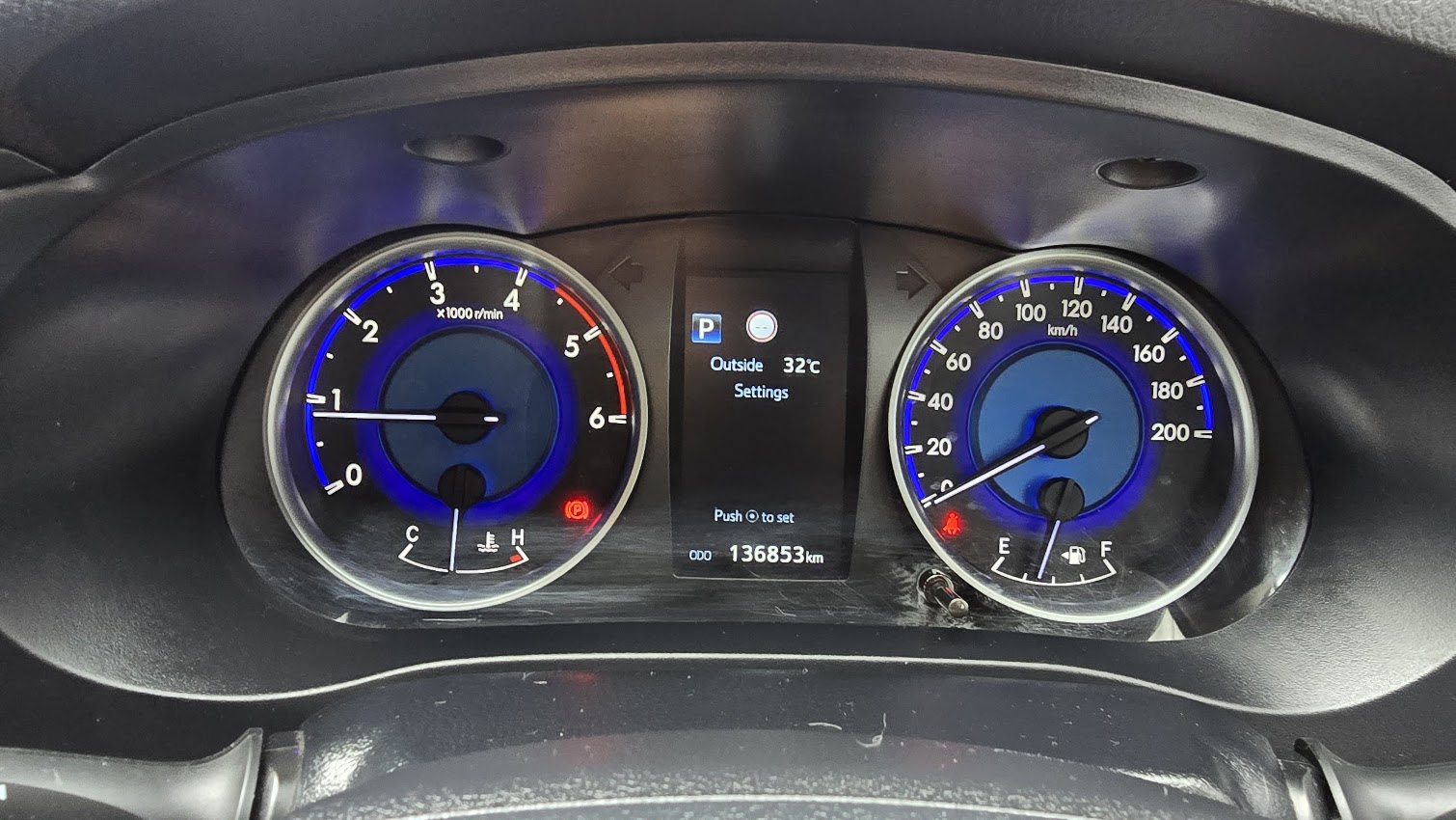 2020 Toyota Hilux - Image 22