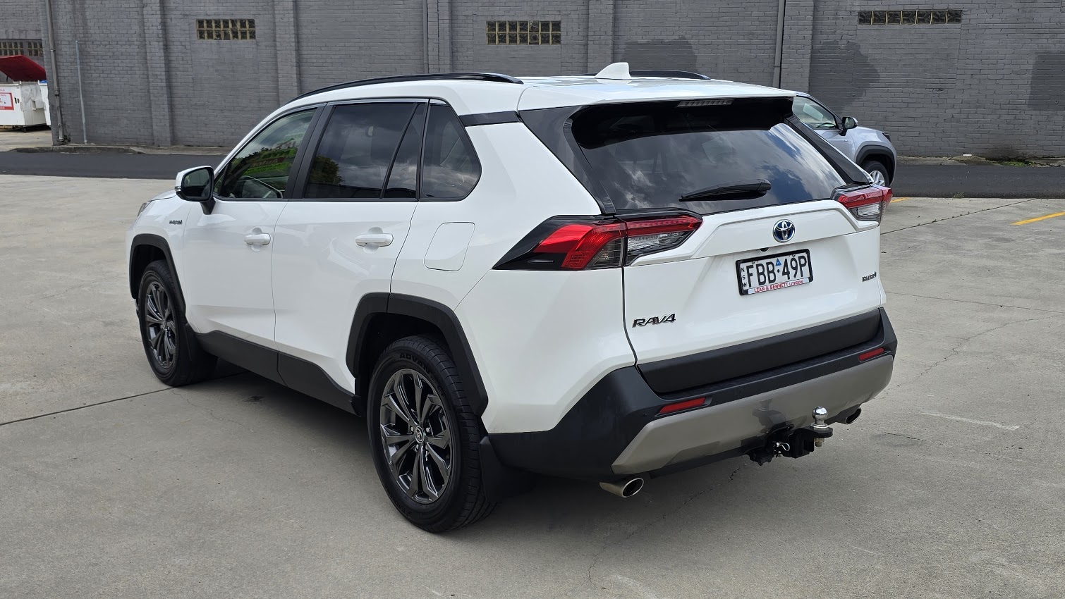 2023 Toyota Rav4 Hybrid - Image 13