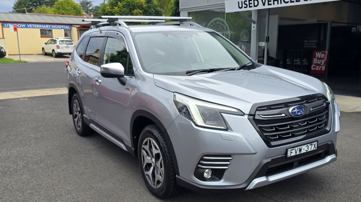 2023 SUBARU FORESTER - Image 3