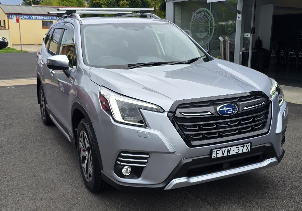2023 SUBARU FORESTER - Image 4