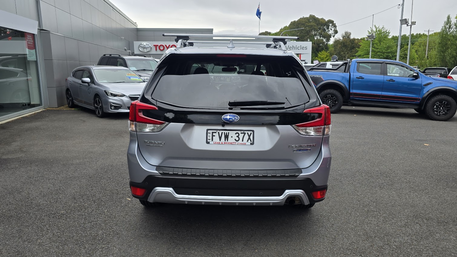 2023 SUBARU FORESTER - Image 11