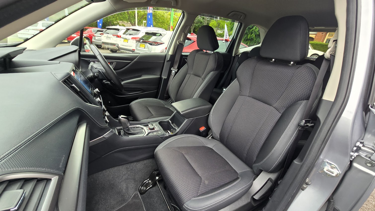 2023 SUBARU FORESTER - Image 17