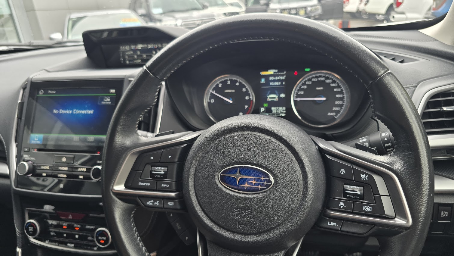 2023 SUBARU FORESTER - Image 21