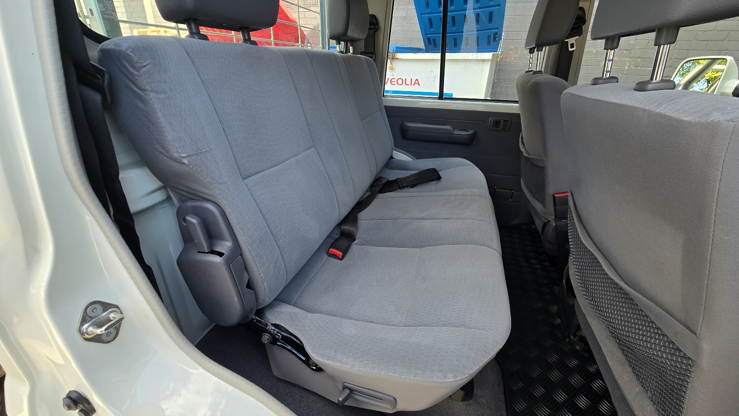 2022 Toyota LandCruiser Military - Image 17