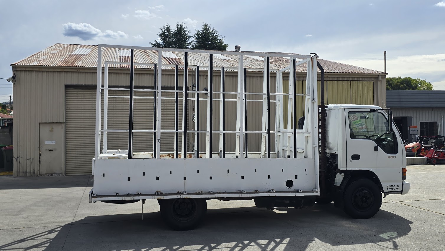 1994 ISUZU NPR - Image 13