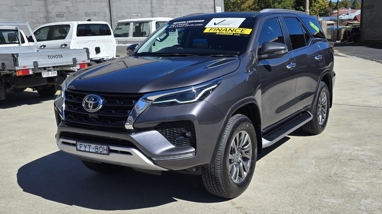 2021 Toyota Fortuner - Image 4