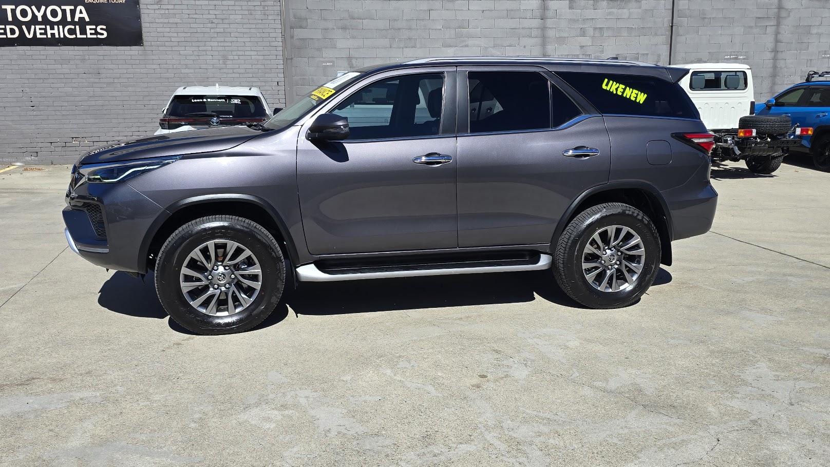 2021 Toyota Fortuner - Image 10
