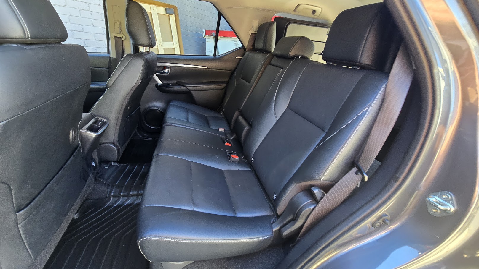 2021 Toyota Fortuner - Image 15