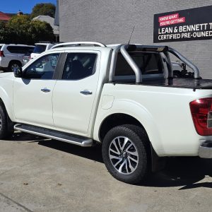 2017 NISSAN NAVARA
