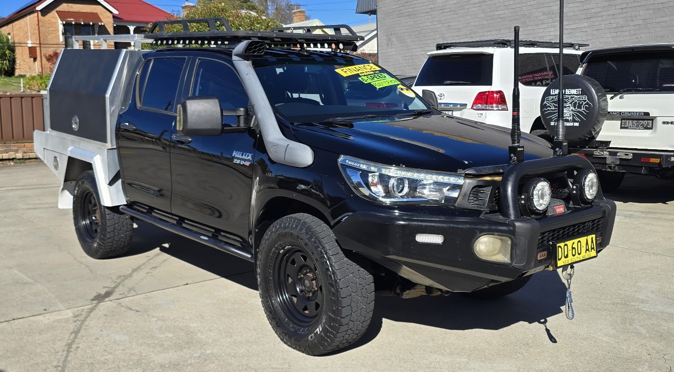 2016 Toyota Hilux - Image 4