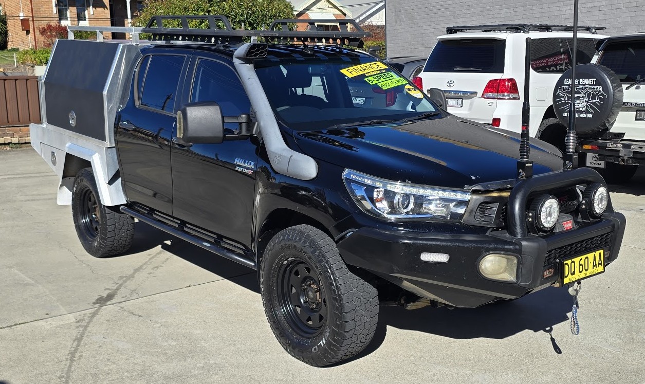 2016 Toyota Hilux - Image 6