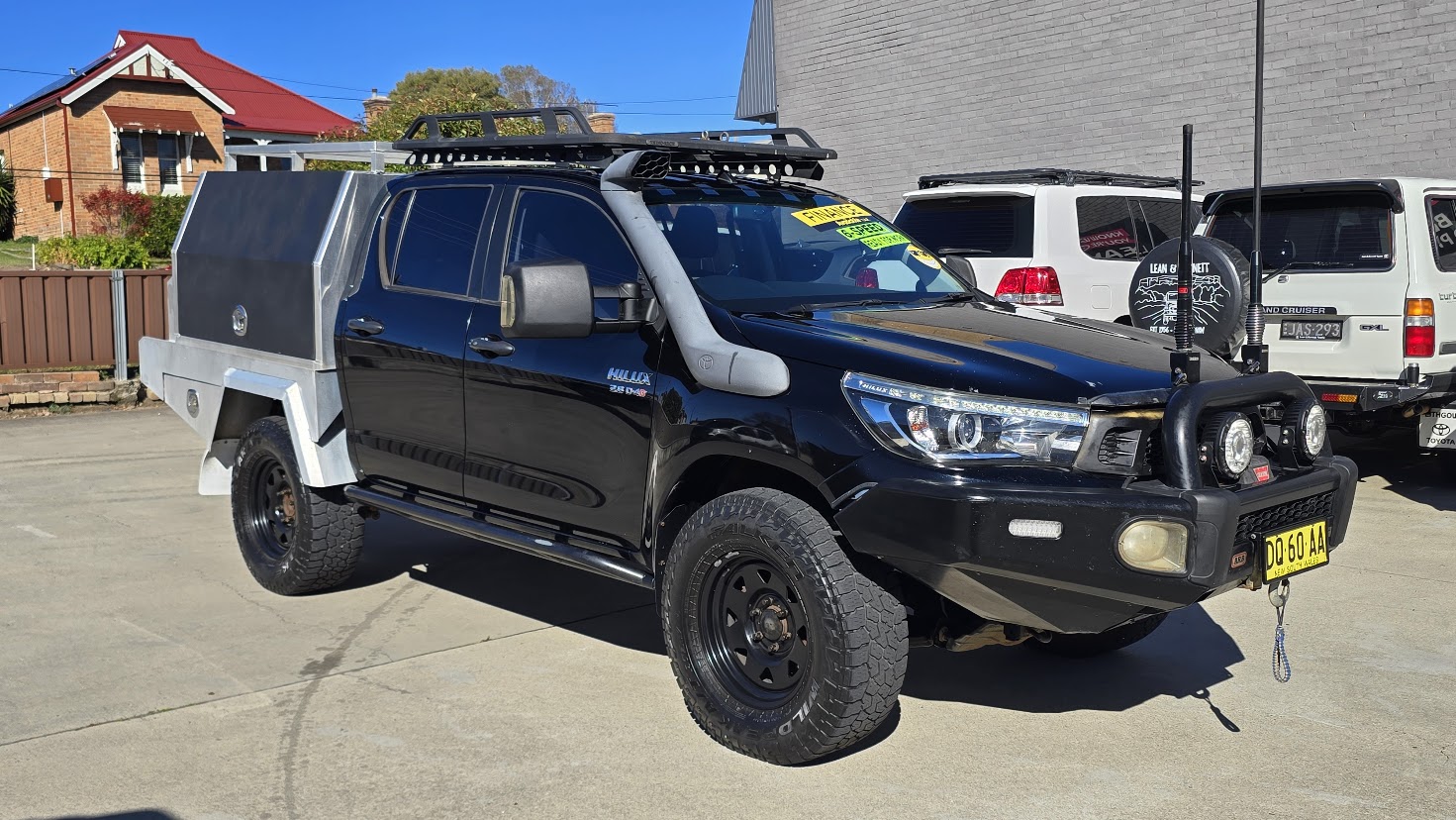 2016 Toyota Hilux - Image 9