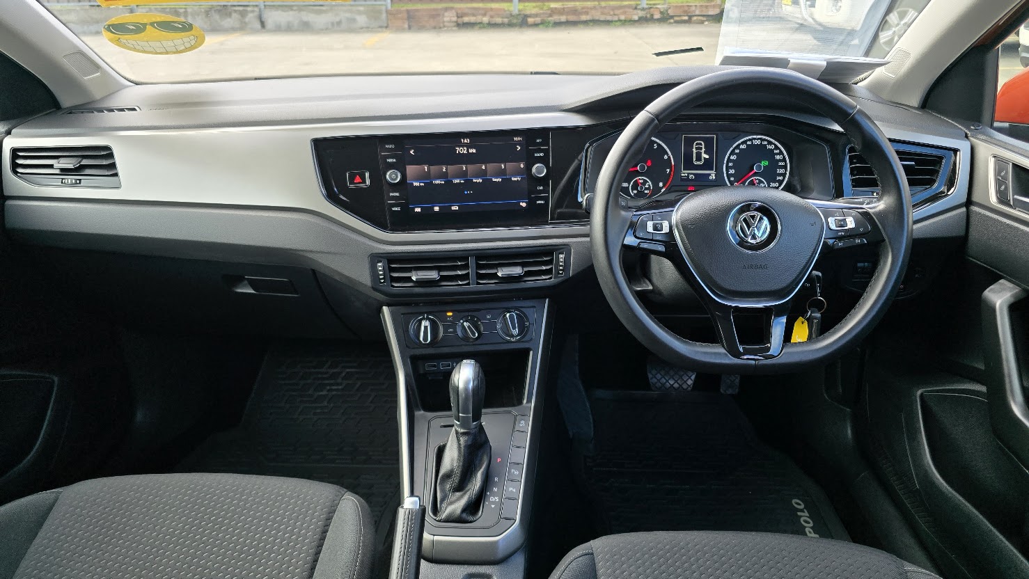 2018 VOLKSWAGEN POLO - Image 2