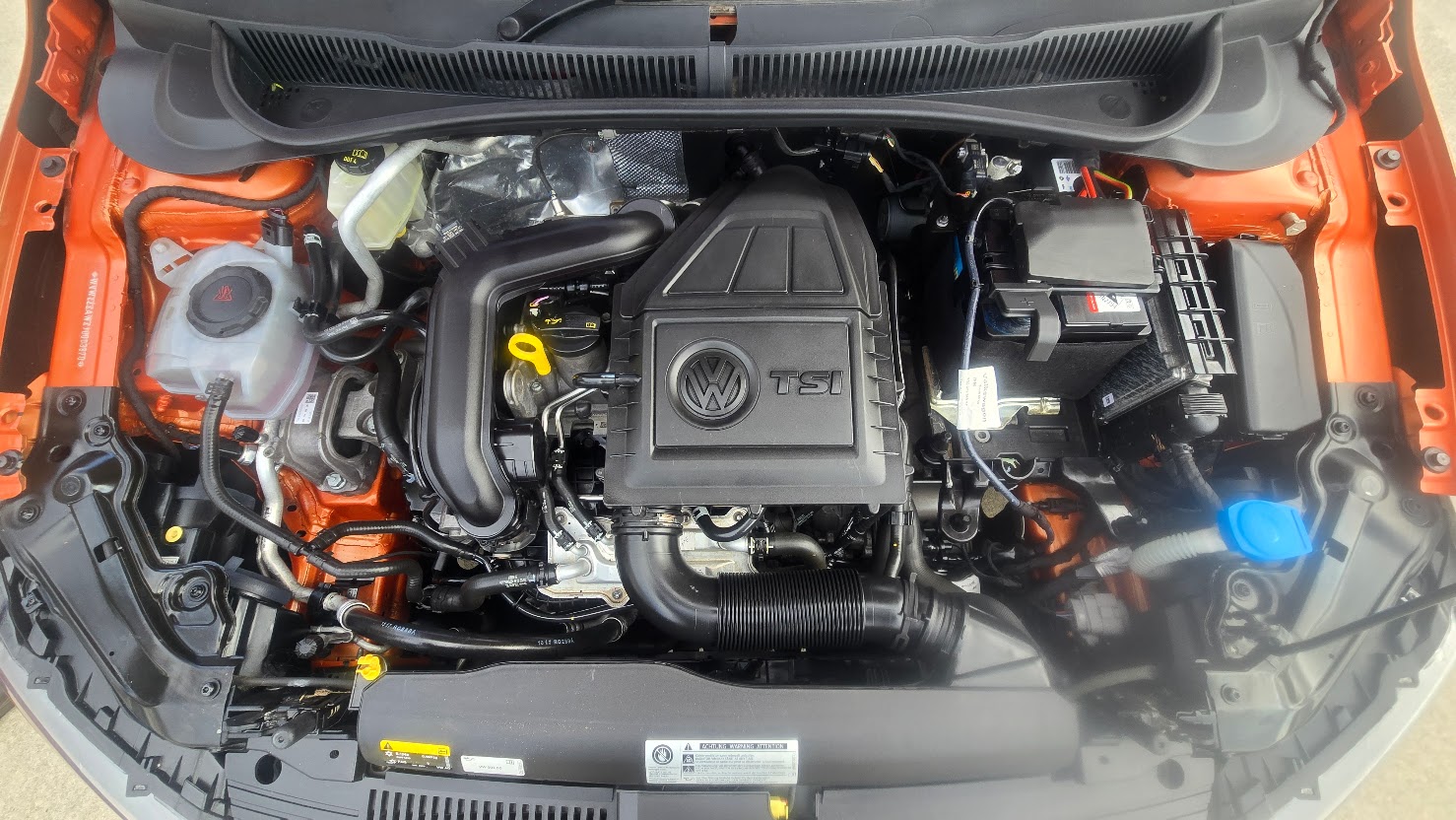 2018 VOLKSWAGEN POLO - Image 19