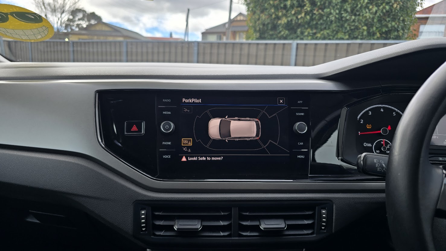 2018 VOLKSWAGEN POLO - Image 23