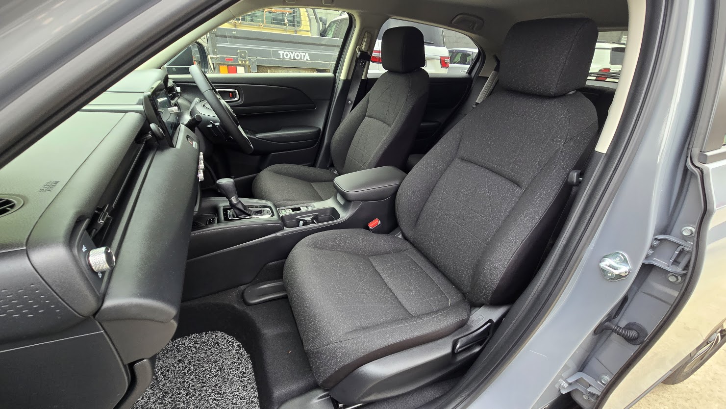 2024 HONDA HR-V - Image 2
