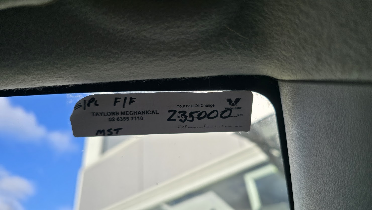 2007 Toyota Hilux - Image 21