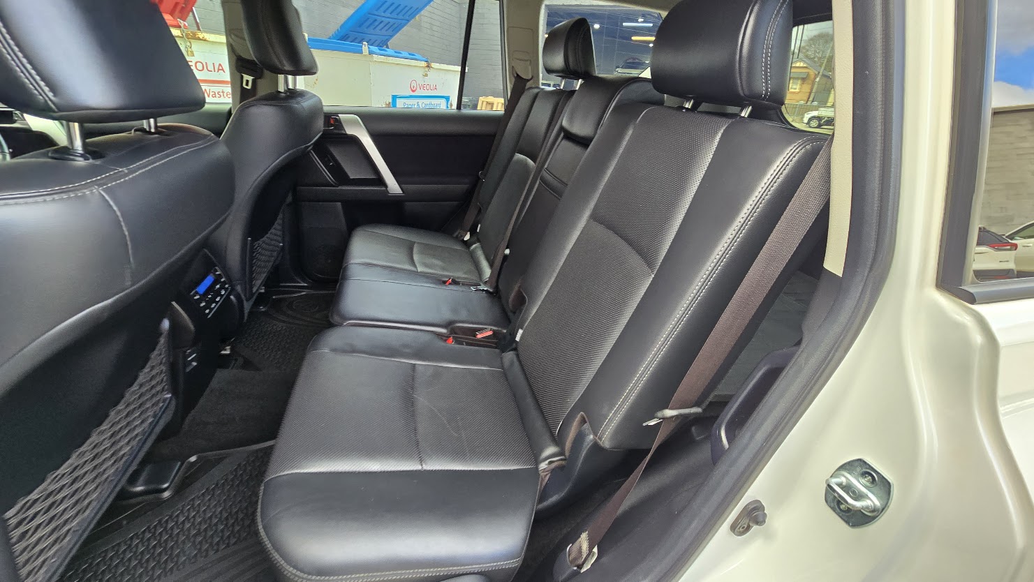 2021 Toyota Prado - Image 16