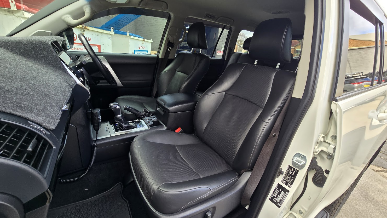 2021 Toyota Prado - Image 17