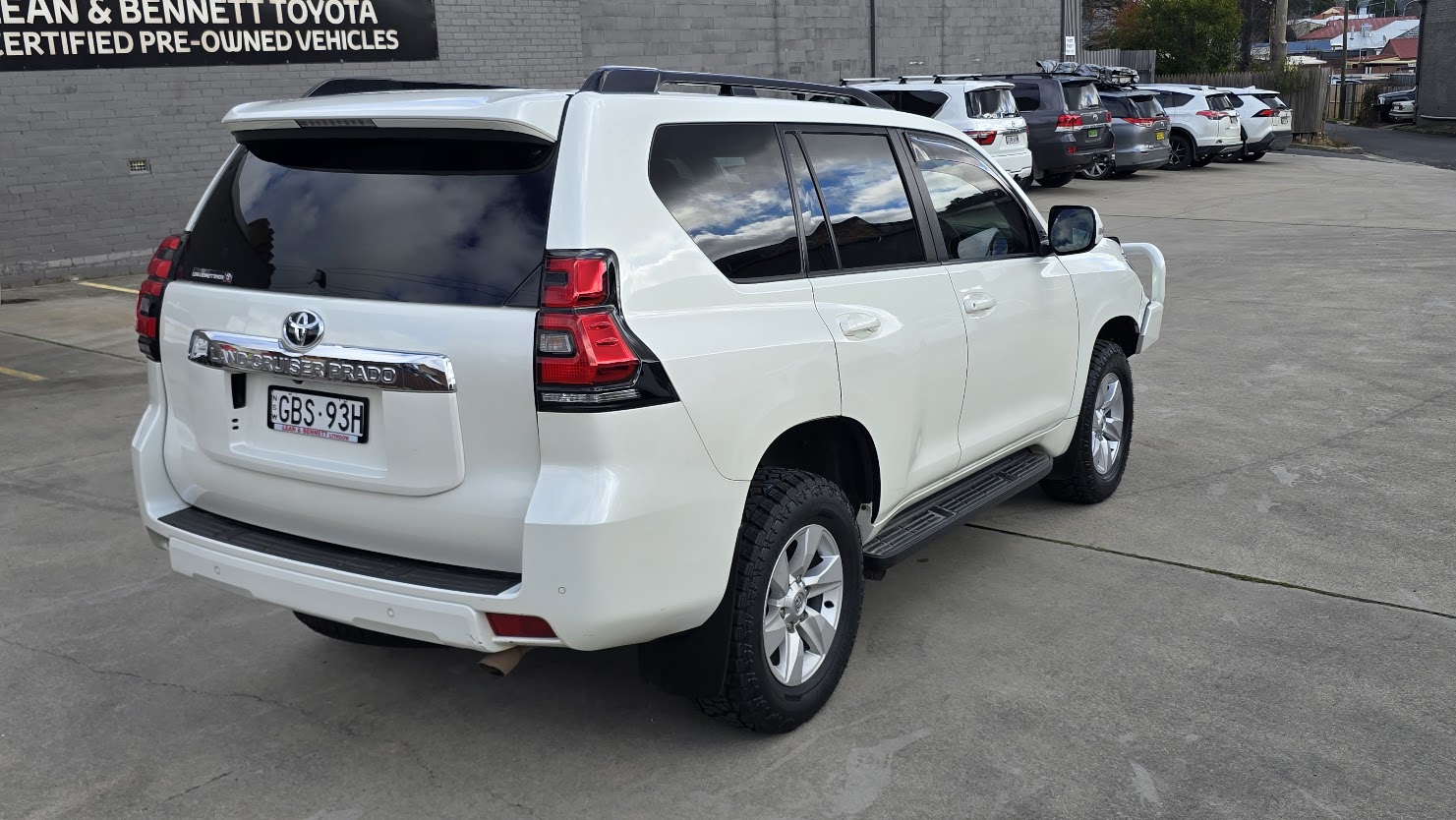 2020 Toyota Prado - Image 14