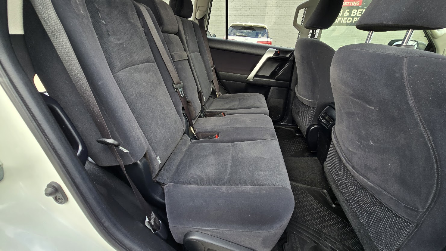 2020 Toyota Prado - Image 17