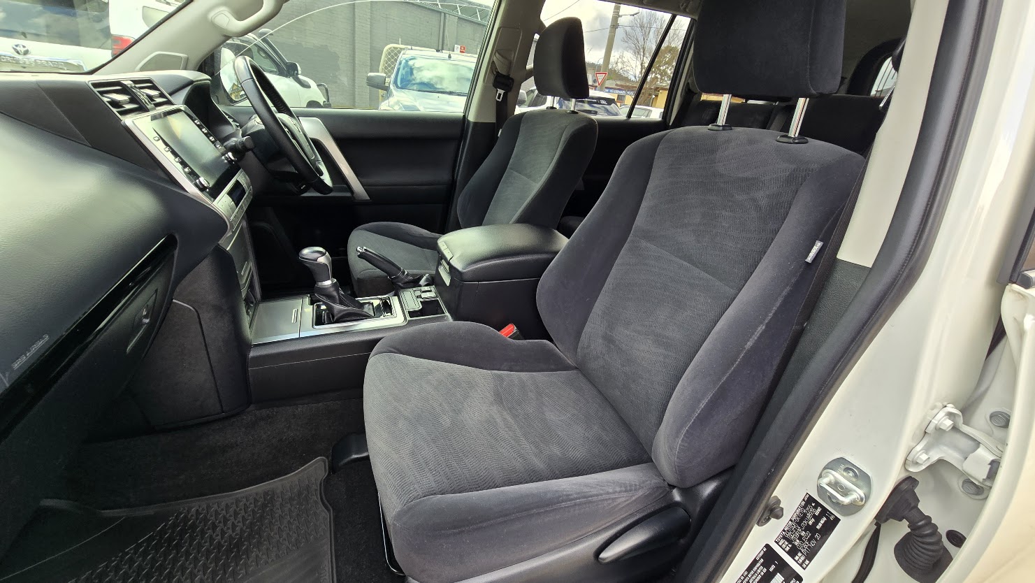 2020 Toyota Prado - Image 21