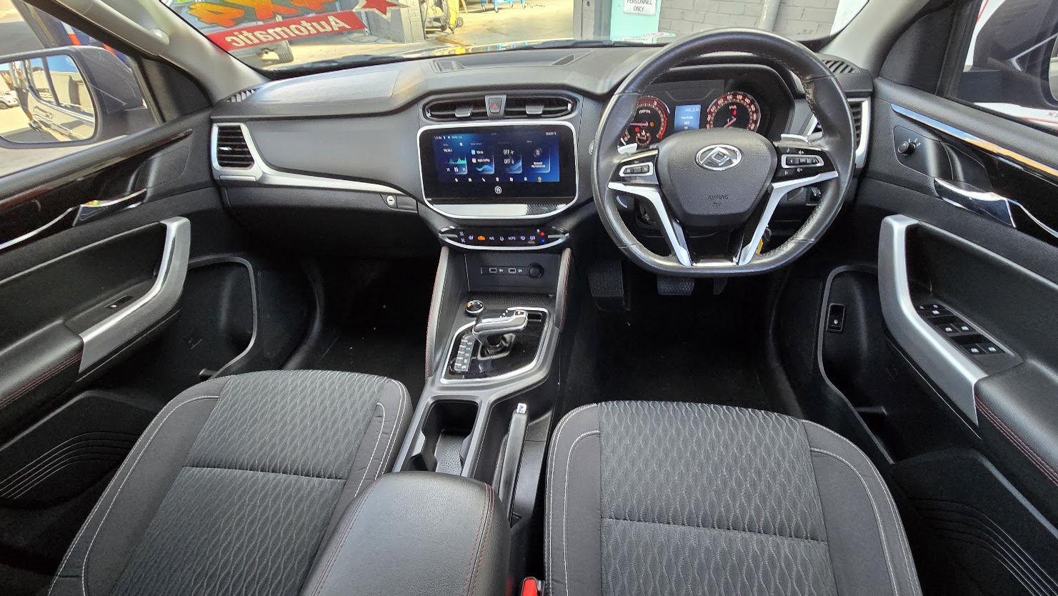 2023 LDV T60 - Image 2