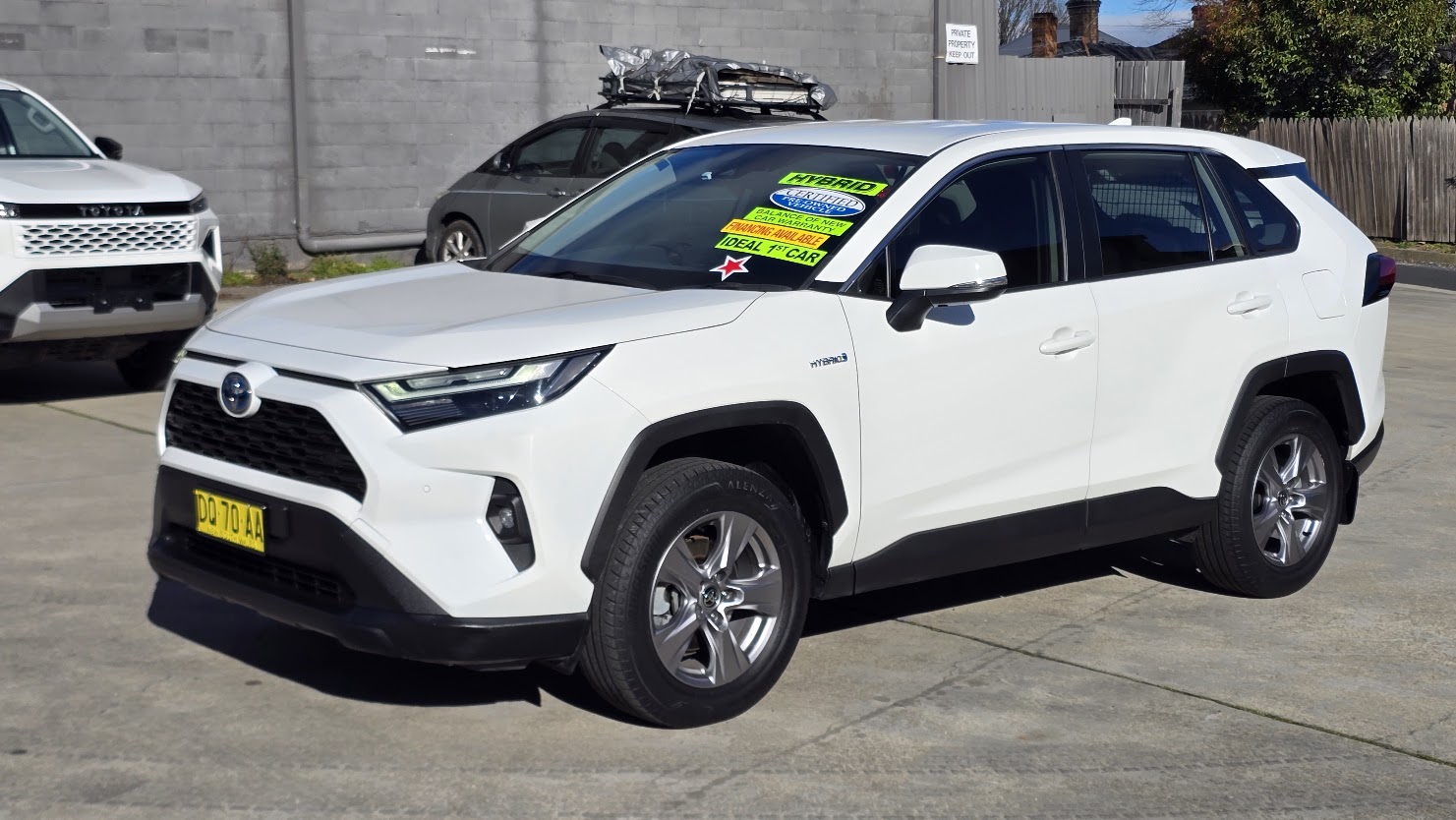 2022 Toyota Rav4 Hybrid - Image 4