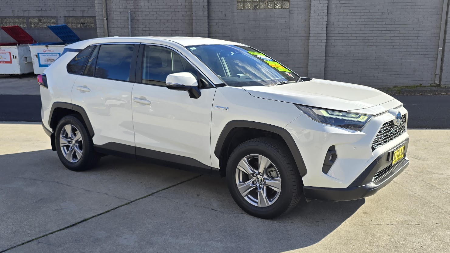 2022 Toyota Rav4 Hybrid - Image 10